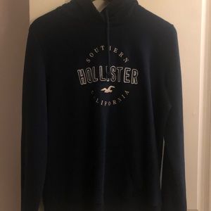 Women’s Hollister hoodie